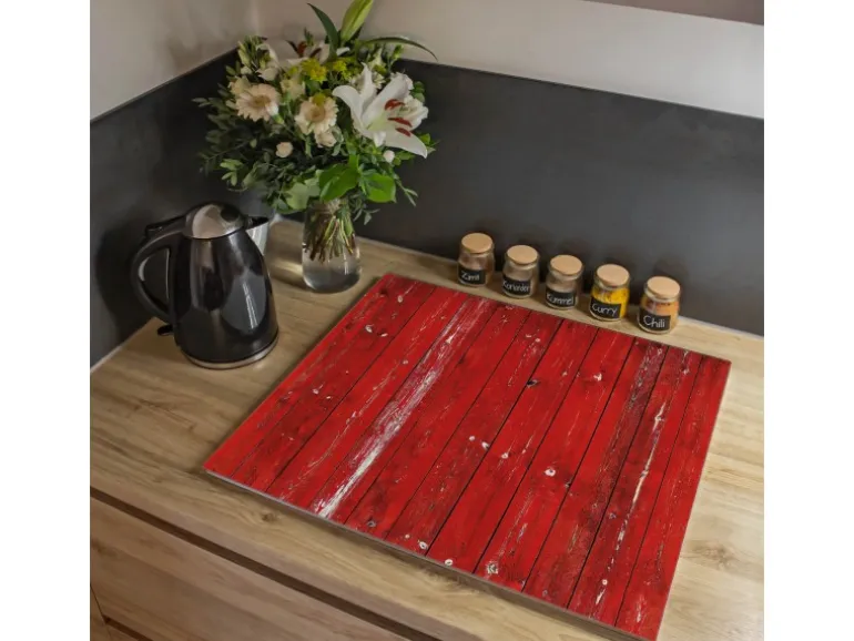 Banjado Herdabdeckplatte Glas 1 Teilig 60x52CM Schneidebrett Herdabdeckung Mit Motiv Rote Holzlatten