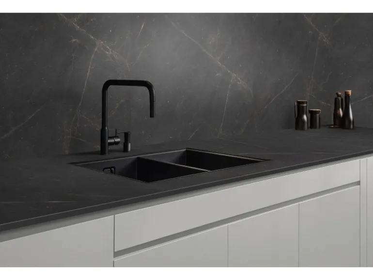 Kaindl Wandabschlussprofil 410 cm x 2,4 cm Marmor Emperador