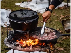 Petromax Dutch Oven Set FT9-Scrub Schwarz mit Standfüßen 7,5 l Ø 23,9 cm