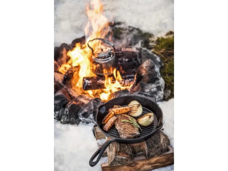 Petromax Grillpfanne Gusseisen mit Stiel 30cm
