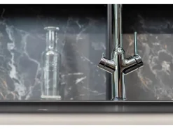 VIZIO 3 Wege Wasserhahn Küchenarmatur BOD mit 360° Schwenkbarem Auslauf Abnehmbare 2 Strahl Handbrause Verchromt Schwarz
