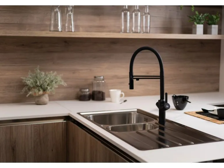 VIZIO 3 Wege Wasserhahn Küchenarmatur BOD mit 360° Schwenkbarem Auslauf Abnehmbare 2 Strahl Handbrause Schwarz Matt Schwarz