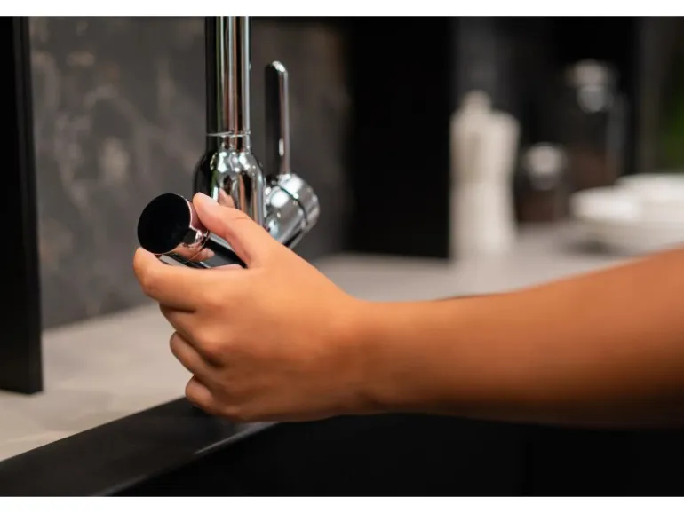 VIZIO 3 Wege Wasserhahn Küchenarmatur BOD mit 360° Schwenkbarem L Auslauf Verchromt