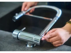 VIZIO NIEDERDRUCK Wasserhahn Vorfenster Küchenarmatur Umklappbar 6 CM mit 360° Schwenkbarem Auslauf Abnehmbare 2 Strahl Handbrause Verchromt   Rot